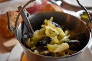 Mussels crabpot - seattle girls trip