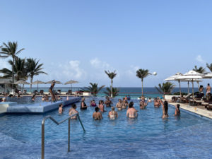 Now Emerald Cancun review - Redeeming AMRewards